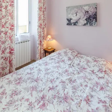 Chateau De Boisson Bed & Breakfast *