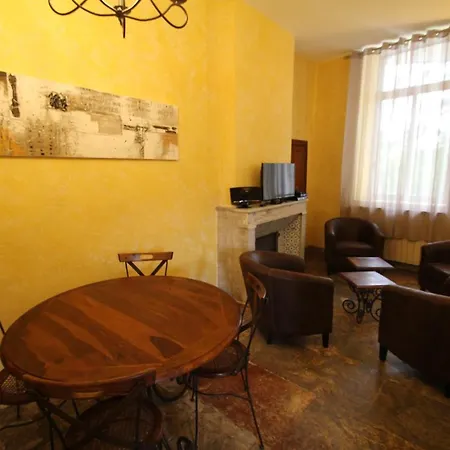 Chateau De Boisson Bed & Breakfast *
